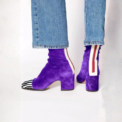 MID-HEEL ANKLE BOOT WITH PRINT